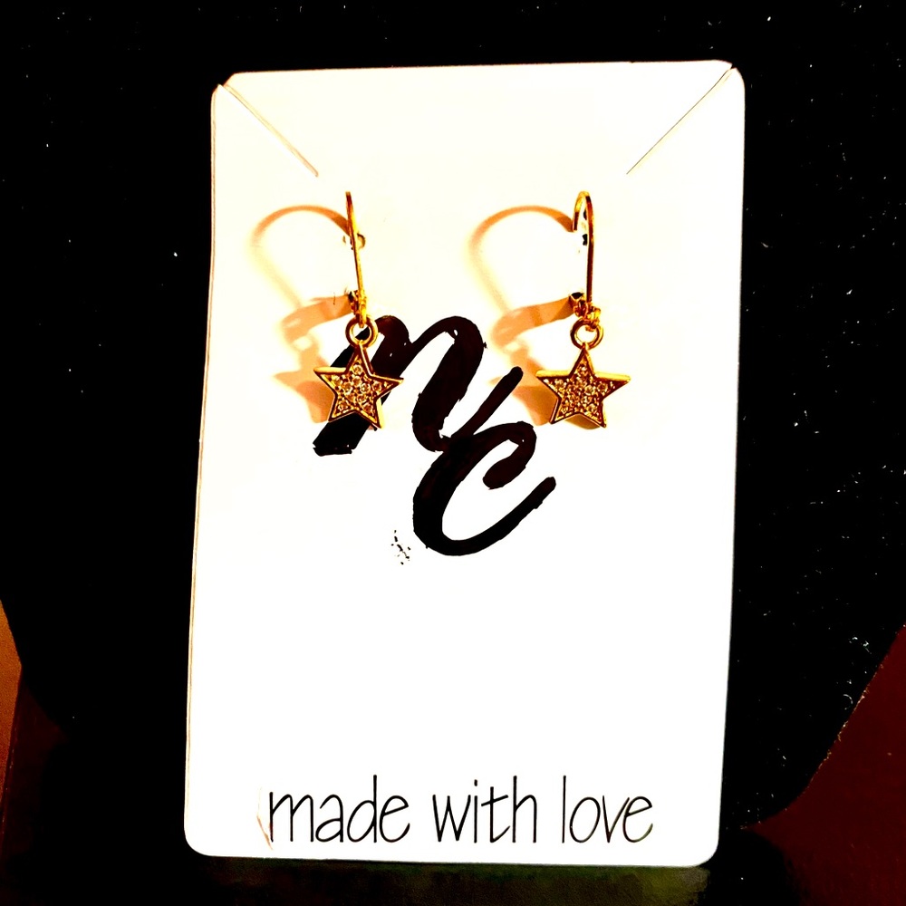 Golden Star Earrings 🔥